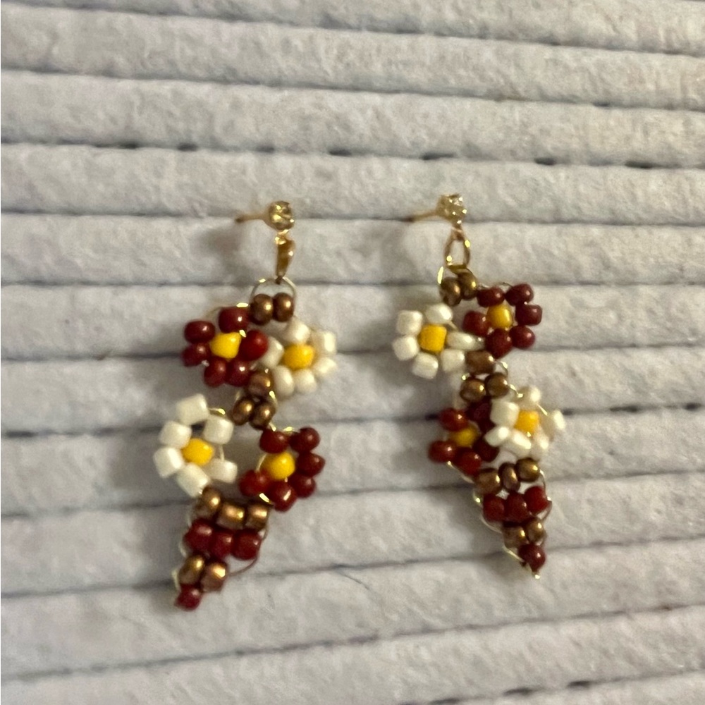 Elegant Floral Beaded Earrings